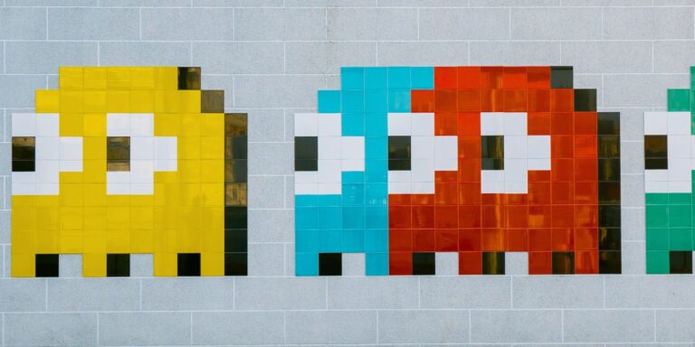 The Difference Between Leadership & Management