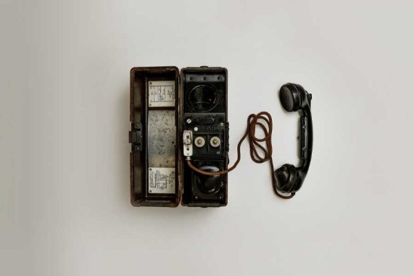 A photo of a telephone